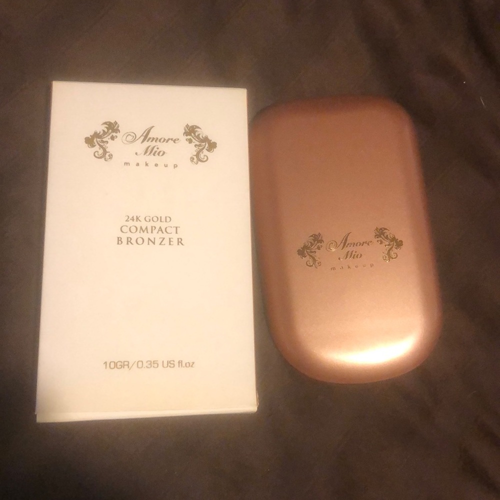 24K Gold Compact Bronzer